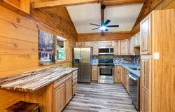 298 Timbuktu Rd, Sylva, NC 28779