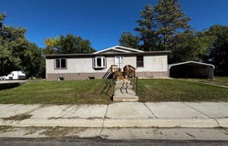 758 W 6th Street, Winner, SD 57580