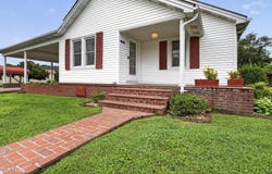 31198 Nova Drive, Damascus, VA 24236
