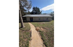 214 The Forest Rd, Dale, TX 78616