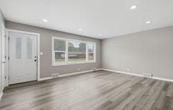 1259 E Berkeley Street, Springfield, MO 65804