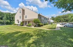 105 DEVONSHIRE Court, SEWELL, NJ 08080