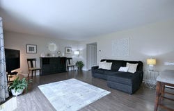 1475 Garnet Circle, Hoffman Estates, IL 60192