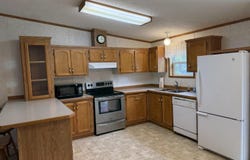 16 E 4th Avenue, Groton, SD 57445