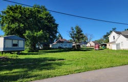 108 W 4th St, Macon, MO 63552