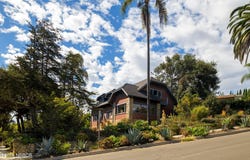 645 E Micheltorena Street, Santa Barbara, CA 93103