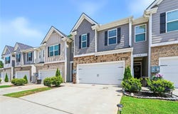 102 Hampton Circle, Mcdonough, GA 30253