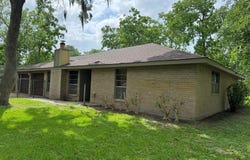 1609 Forrest Drive, Wharton, TX 77488
