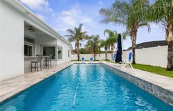 2 ROBIN Place, PALM COAST, FL 32164