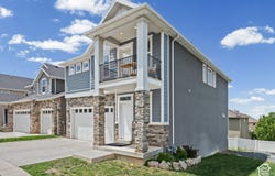 241 E RIDGELINE Way, North Salt Lake, UT 84054