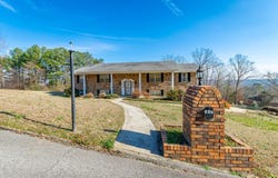 180 Dailey Hill Terrace, Ringgold, GA 30736