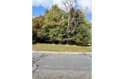 2514 Eagle Terrace, Eau Claire, WI 54703