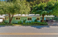 698 S First Street, Dunsmuir, CA 96025