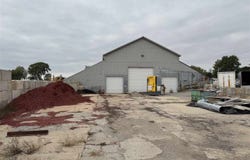 501 E Cedar St, Mechanicsville, IA 52306