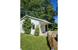 514 W M-55, Tawas City, MI 48763