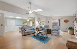 6841 CIRCLECREEK Drive, PINELLAS PARK, FL 33781