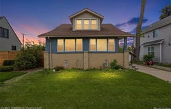 2960 Kenmore Road, Berkley, MI 48072