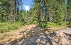 2013 Homestead Rd, Athol, ID 83801