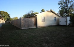 828 Riverside Drive, Neosho, MO 64850