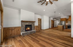 213 Backtrack Rd, Sandpoint, ID 83864