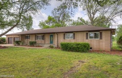 13200 Oregon Lane, Neosho, MO 64850