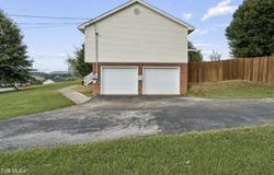 1111 Sycamore Creek Drive, Jonesborough, TN 37659