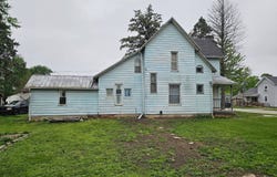 105 N Harrison St, Bloomdale, OH 44817