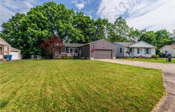 949 Saul Drive, Hubbard, OH 44425