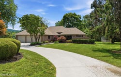 452 Mariner Point Drive, Clinton, TN 37716