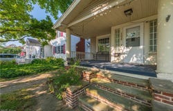 1224 Chase Avenue, Lakewood, OH 44107