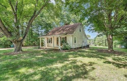 1209 BISHOP Road, Blacksburg, VA 24060