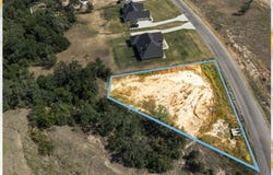 1077 Gonzollas Road, Springtown, TX 76082