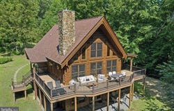 32 SHORELINE Drive, WARSAW, VA 22572