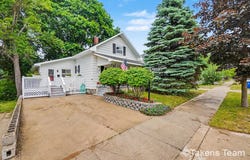 511 E River Street, Cadillac, MI 49601