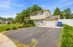 74 Citadel Drive, Jackson, NJ 08527