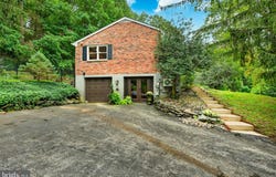 44 SPRING Road, MALVERN, PA 19355