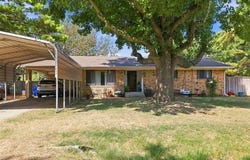 201 Smith, Colbert, OK 74733