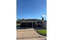 2655 Clayton Drive, Troy, MI 48083