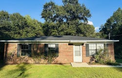 684 N Commerce st, Slocomb, AL 36375