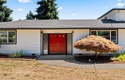 3187 ALYNDALE Dr, Eugene, OR 97404