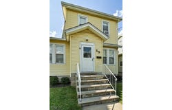 55 Coolidge St, Irvington Twp., NJ 07111-1107