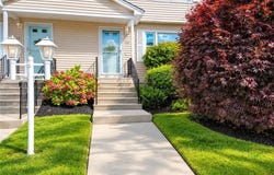 10 Bateman Avenue, Cranston, RI 02920