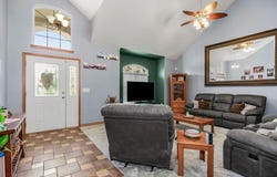 7086 SW Crystal Lane, Trimble, MO 64492