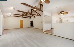 907 Lyon Ct, Concord, CA 94518