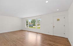 2831 Kensington Avenue, Westchester, IL 60154