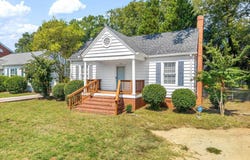 102 W Farley Avenue, Laurens, SC 29360