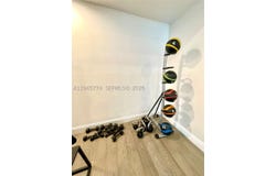 300 S Biscayne Blvd, Miami, FL 33131