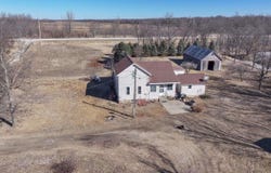2920 230th Street, Readlyn, IA 50668