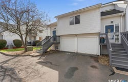 816 Hartford Road, Manchester, CT 06040