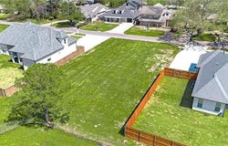 98 COLONIAL CLUB Drive lot: 25, Harahan, LA 70123